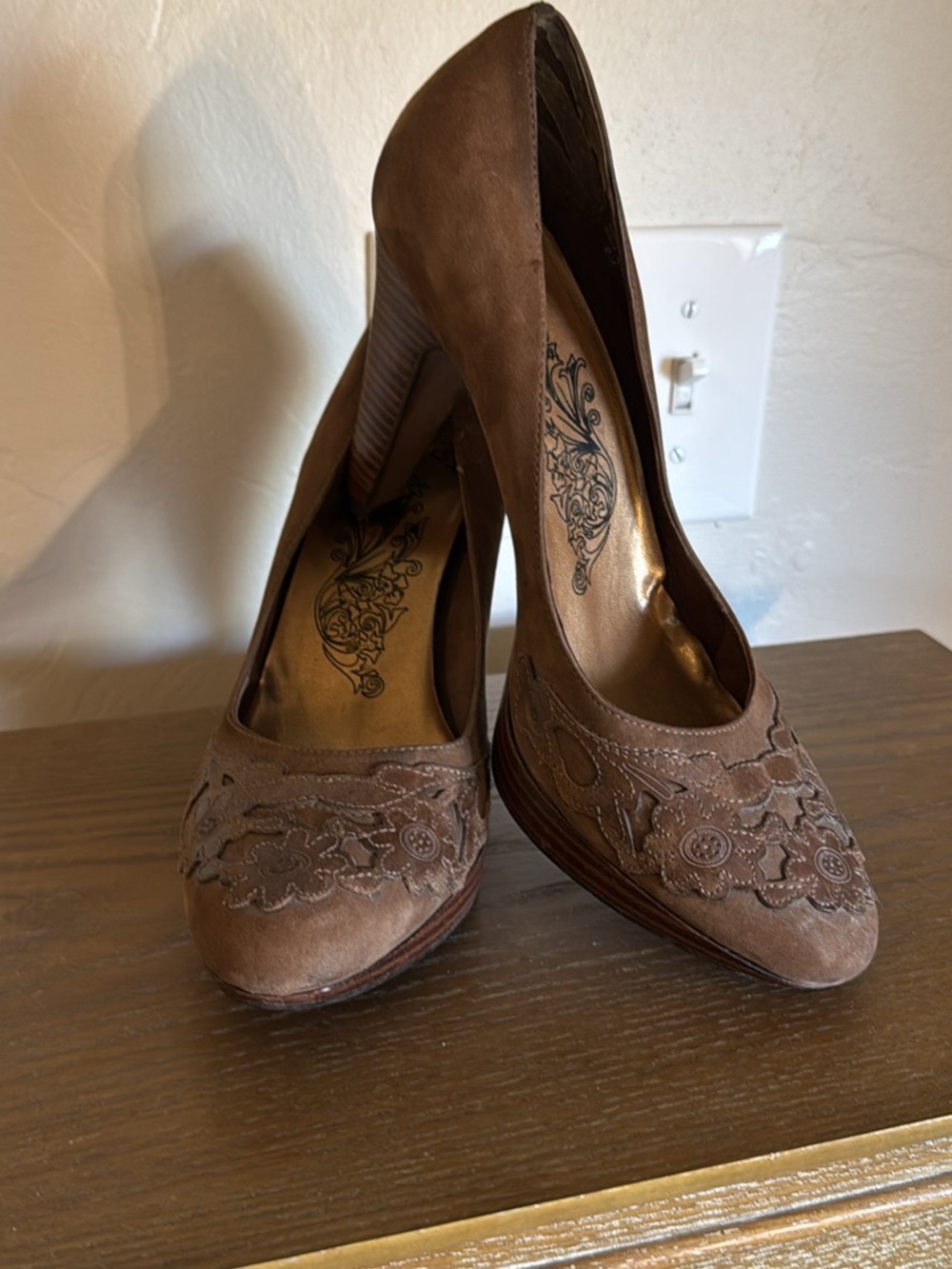 Matisse Brown Suede Floral Laser-Cut Pumps
